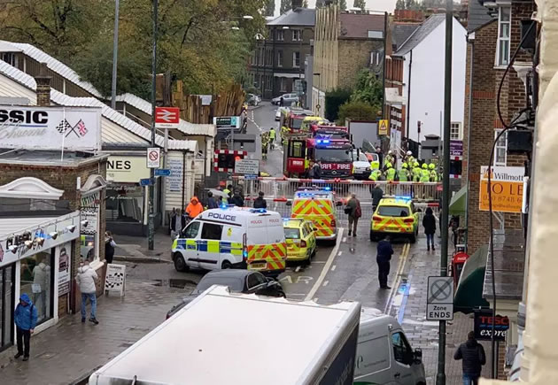 Emergency services at Mortlake station