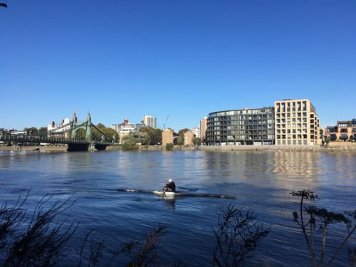 river with image of riverside studio and hammersmith bridge