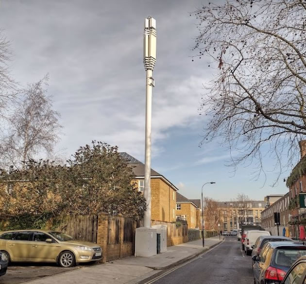 15 metre high monopole on Farm Lane in Fulham 