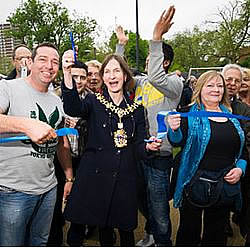 Mayor of Hammersmith and Fulham Belinda Donovan opens Shepherd's Bush Green