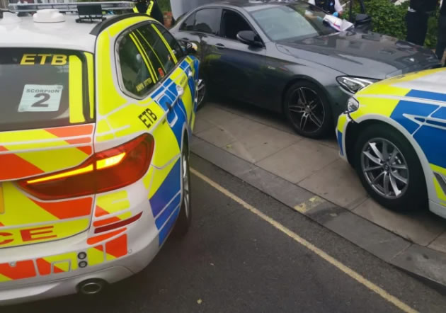 Police Bring Car to a Halt By 'Tactical Contact' on Askew Road